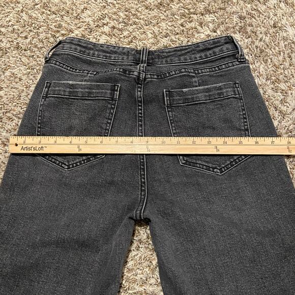 Free People We The Free CRVY Vintage Straight Jean 28 Faded Black Raw Hem Crop - Picture 8 of 10